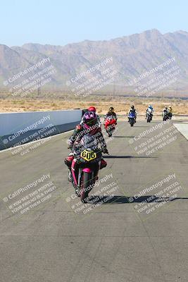 media/Apr-10-2022-SoCal Trackdays (Sun) [[f104b12566]]/Around the Pits/